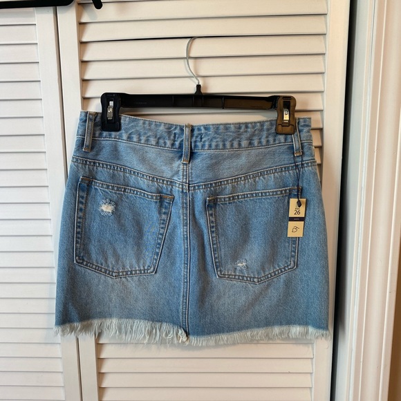 Lily & Parker studded jean skirt - NWT! - Picture 4 of 4